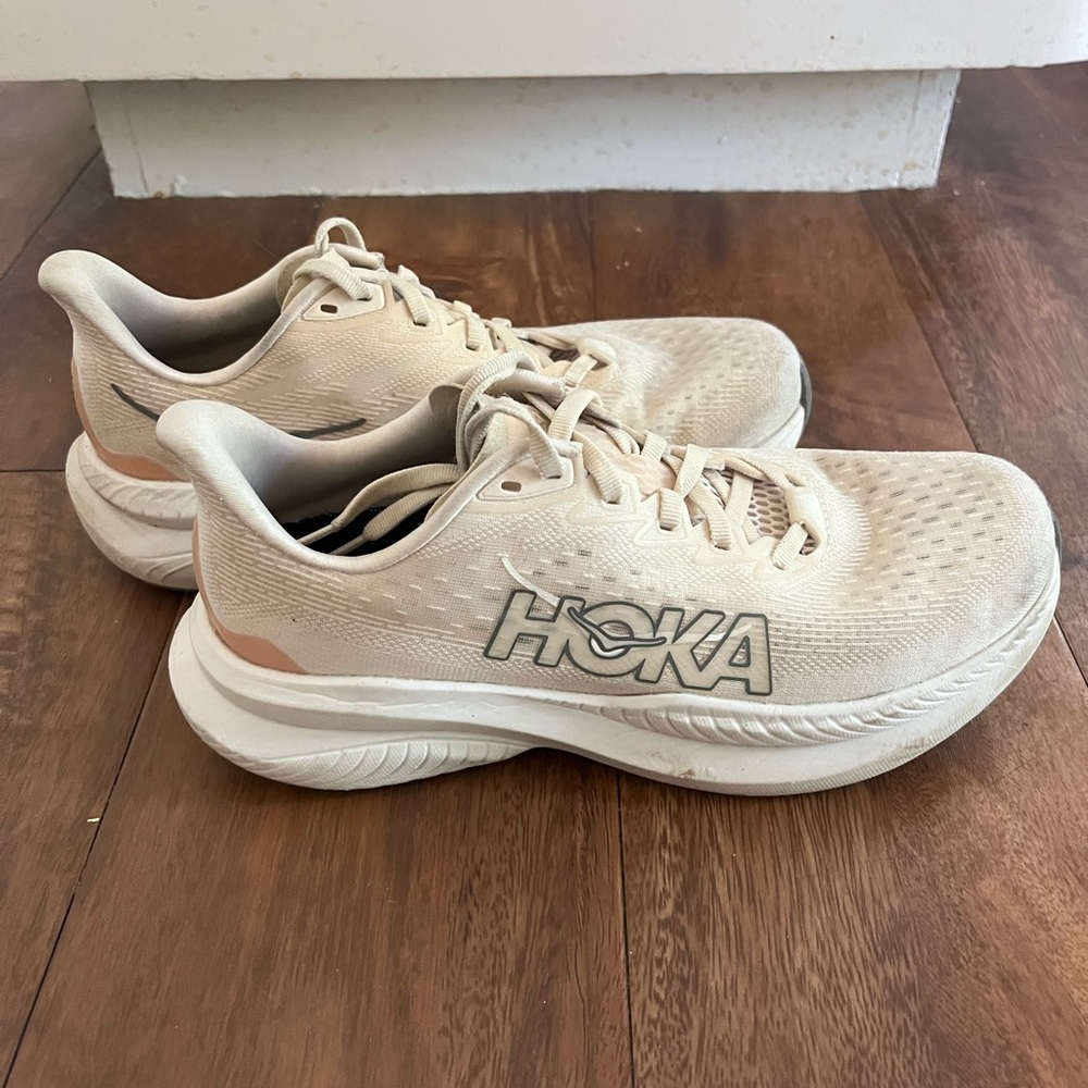 Hoka Mach 6